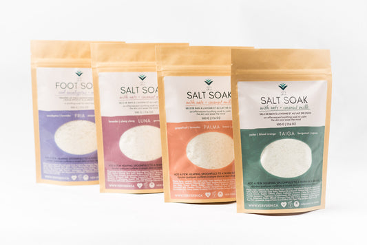 LUNA Salt Soak with Coconut Milk & Oats (floral + herbaceous)